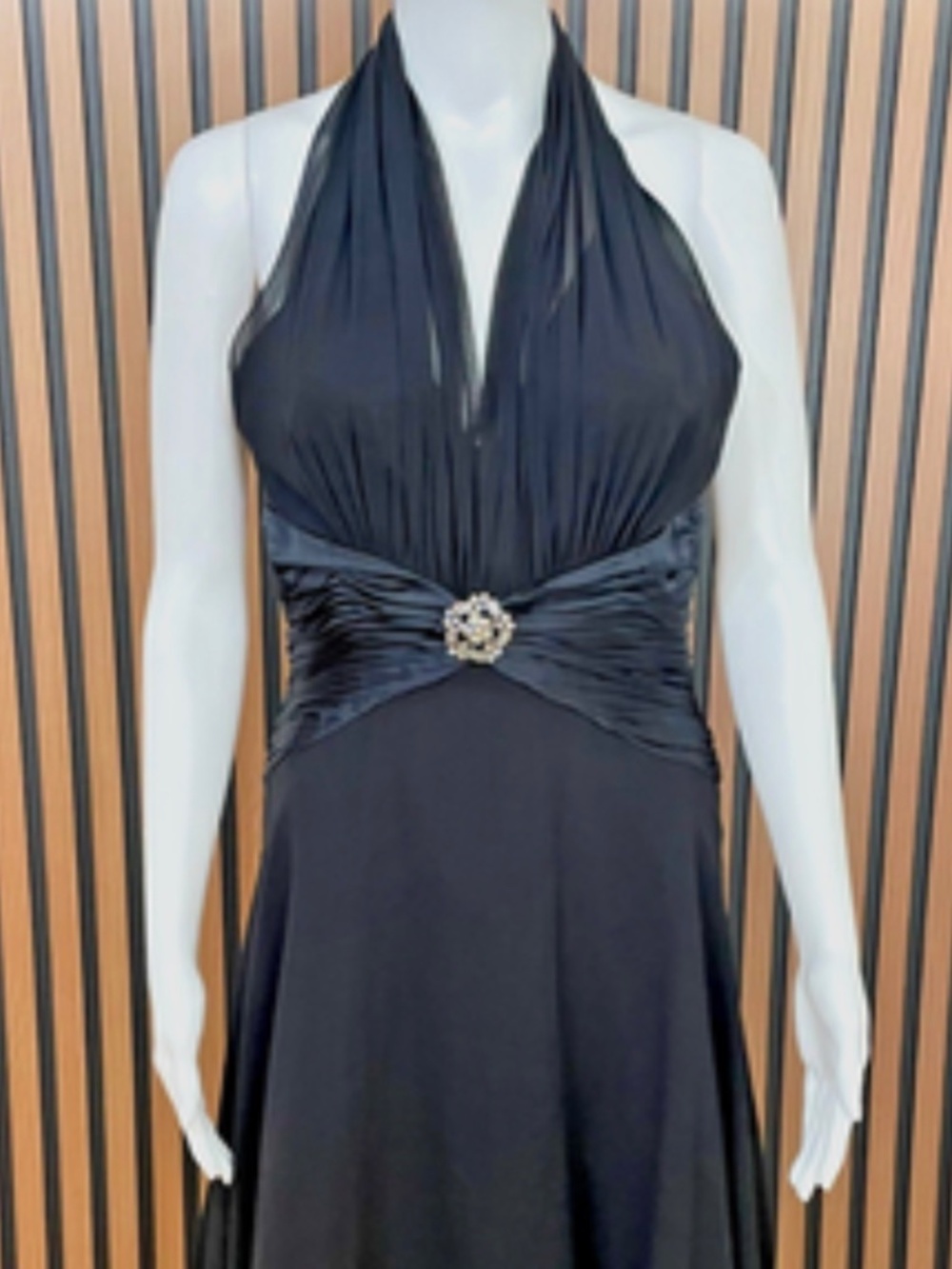 Maggy London Black 100% Silk Halter MIDI Formal Dress Vintage Brooch, Size 6